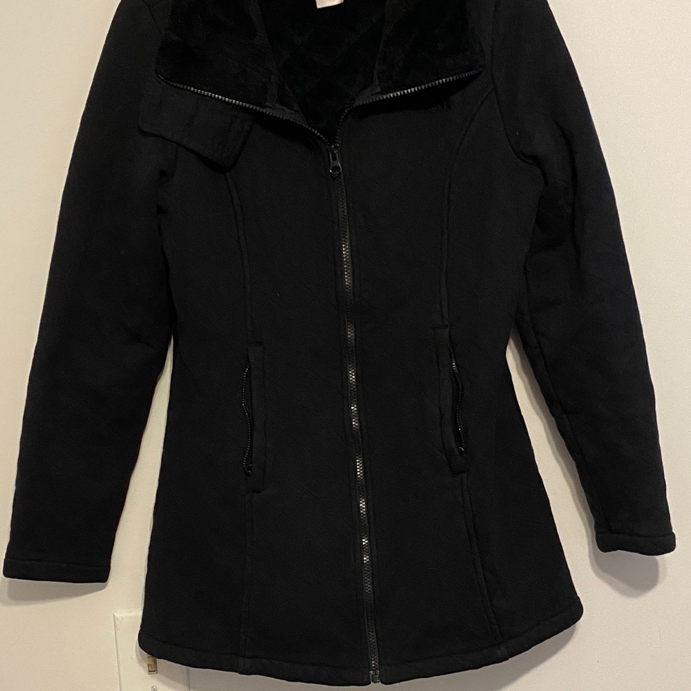 The North Face Women's Black Puffer Jacket, soft inside, good condition - Picture 1 of 9
